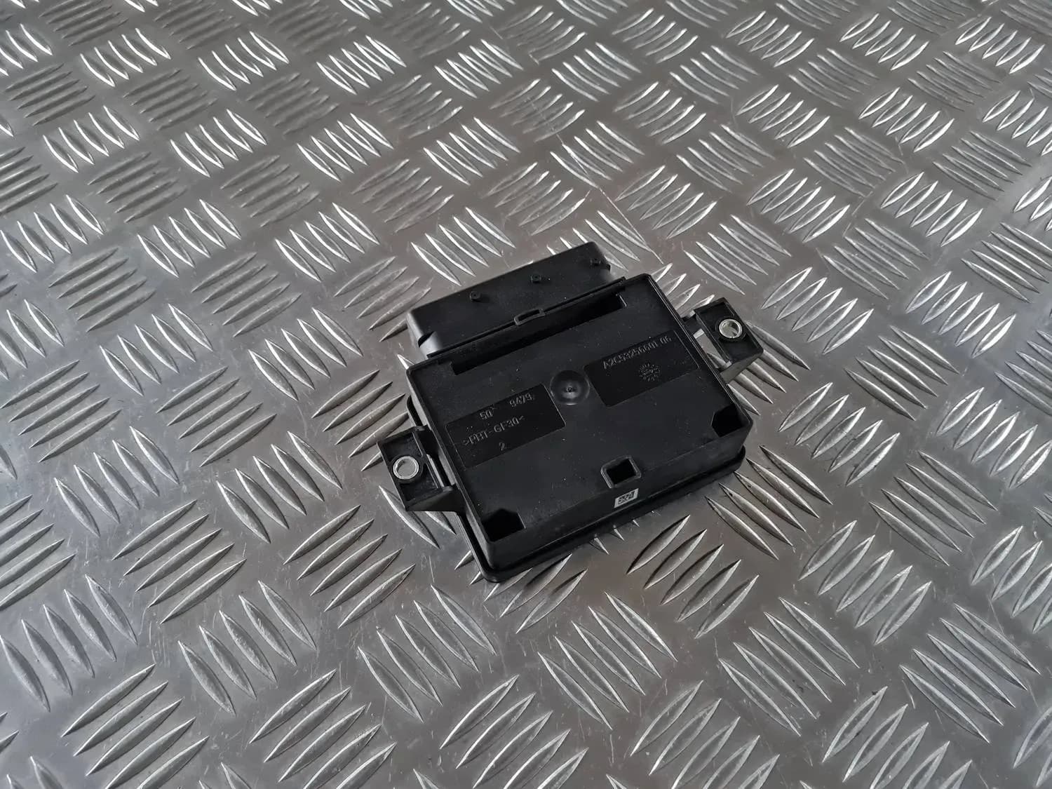 Unidad de control del freno de estacionamiento RENAULT SCENIC III 2011 - foto 3