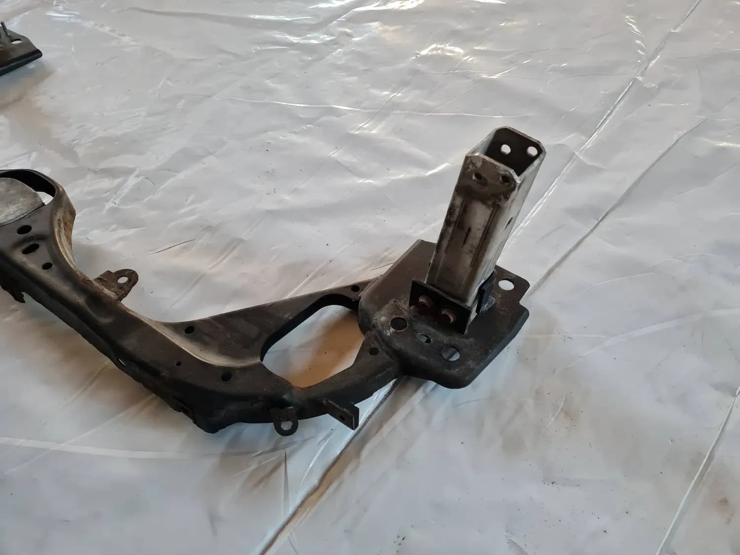 Travesaño delantero del radiador AUDI A6 2008 - foto 4