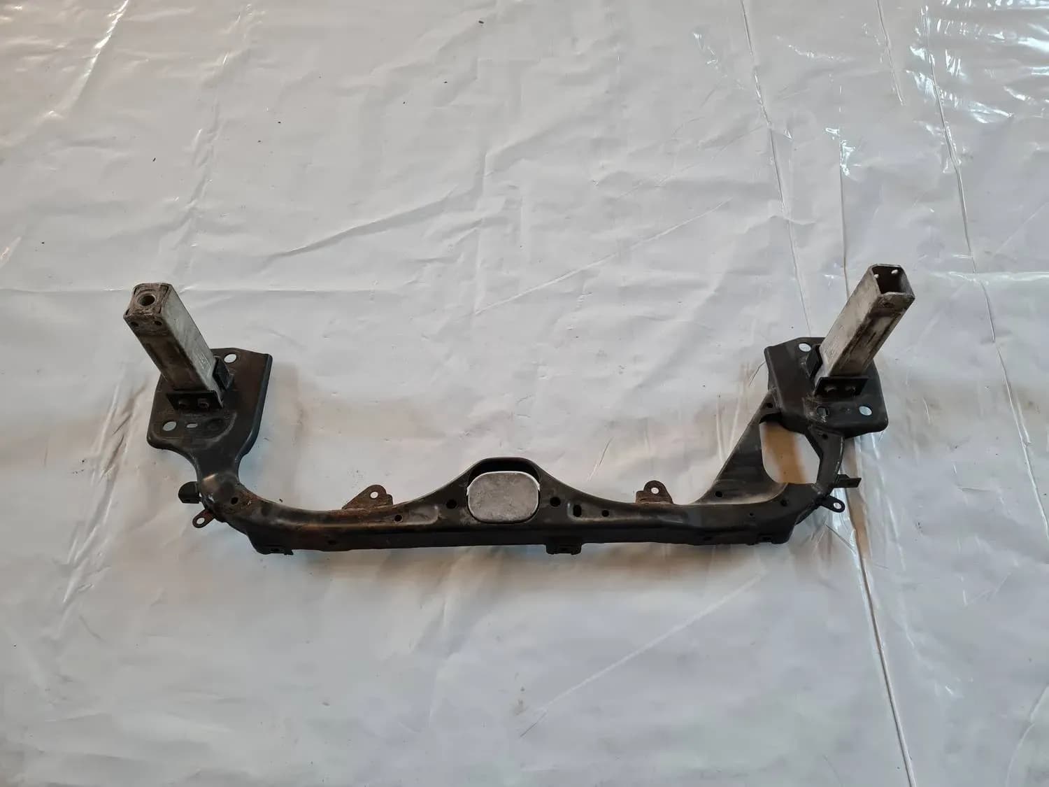 Travesaño delantero del radiador AUDI A6 2008