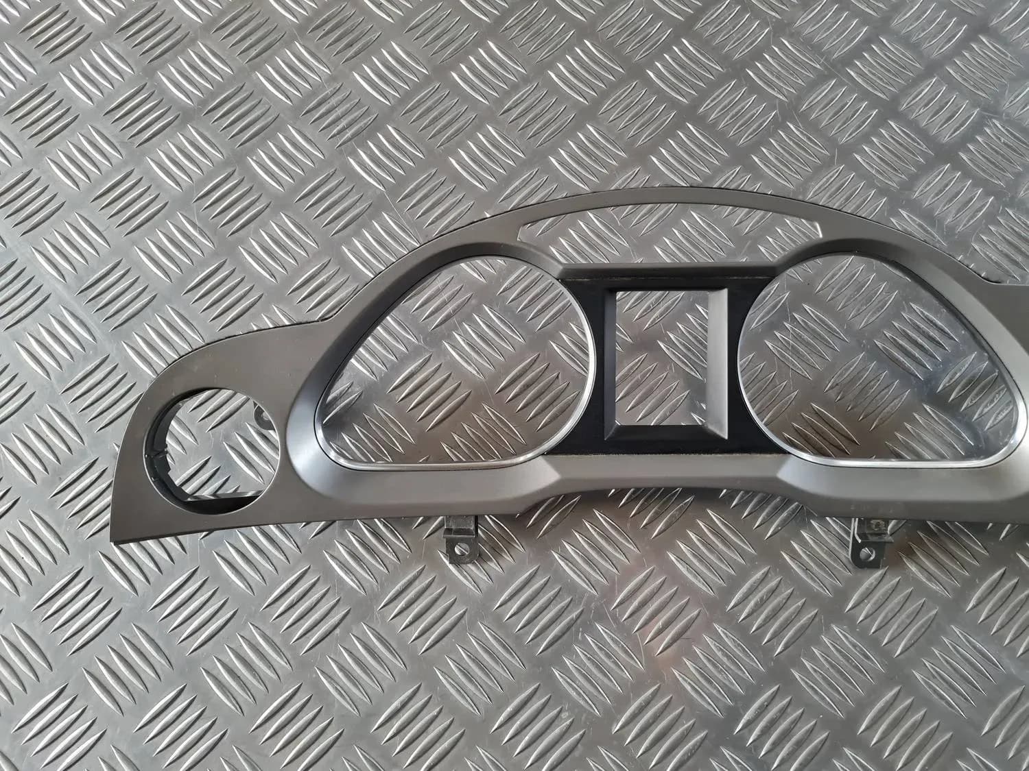 Moldura del velocímetro AUDI A6 2008 - foto 3