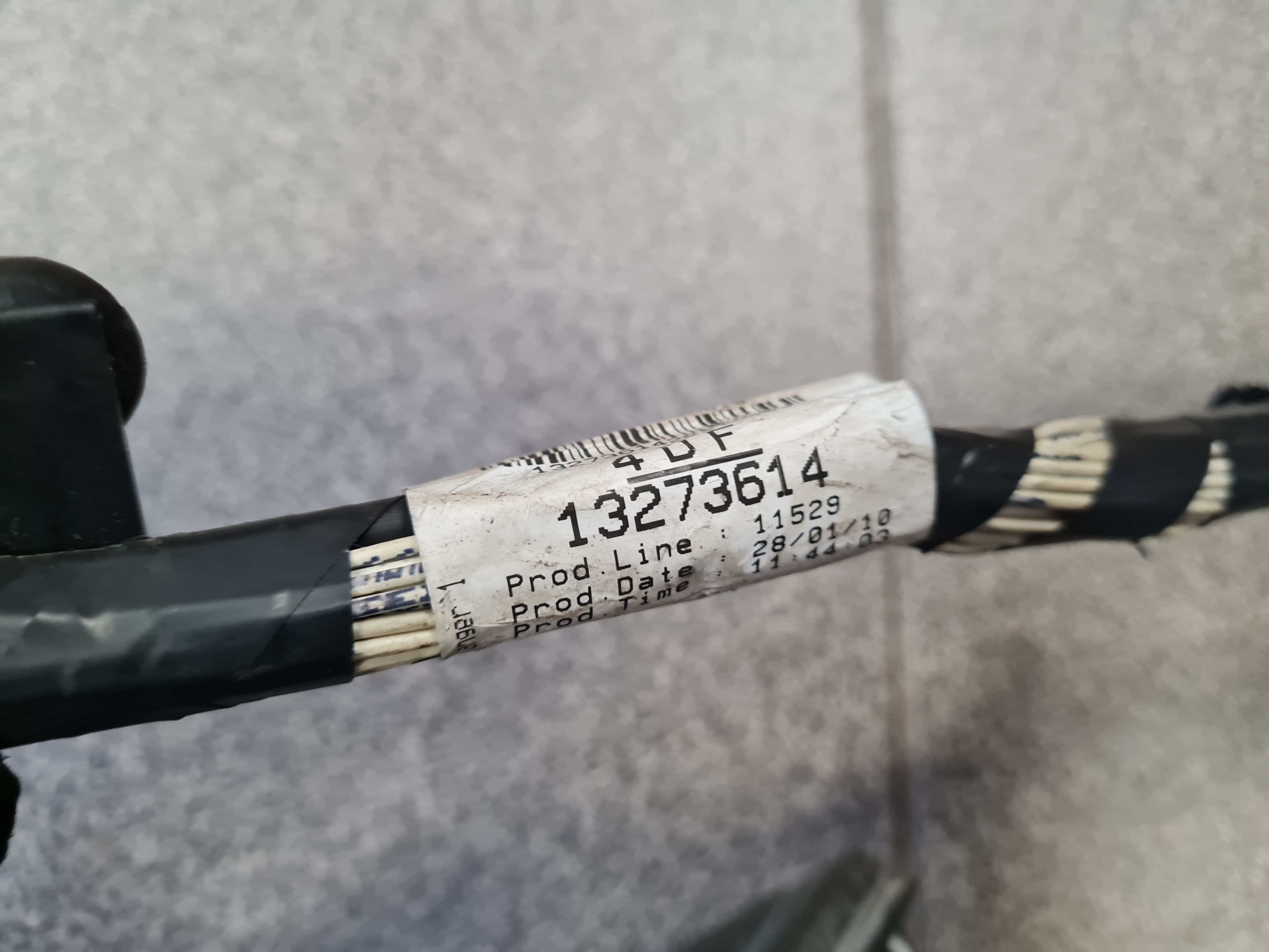 Cables de la tapa del maletero OPEL INSIGNIA SPORTS TOURER 2010 (C) - foto 3