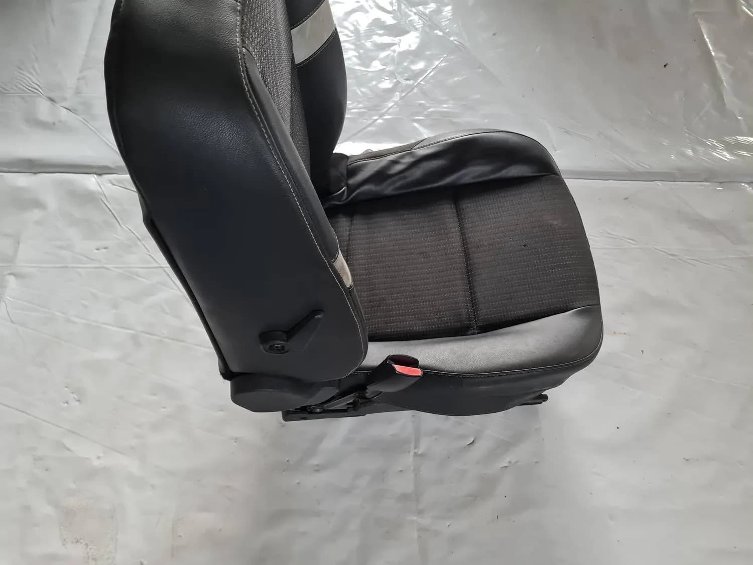 Asiento delantero izquierdo RENAULT SCENIC III 2011 - foto 1