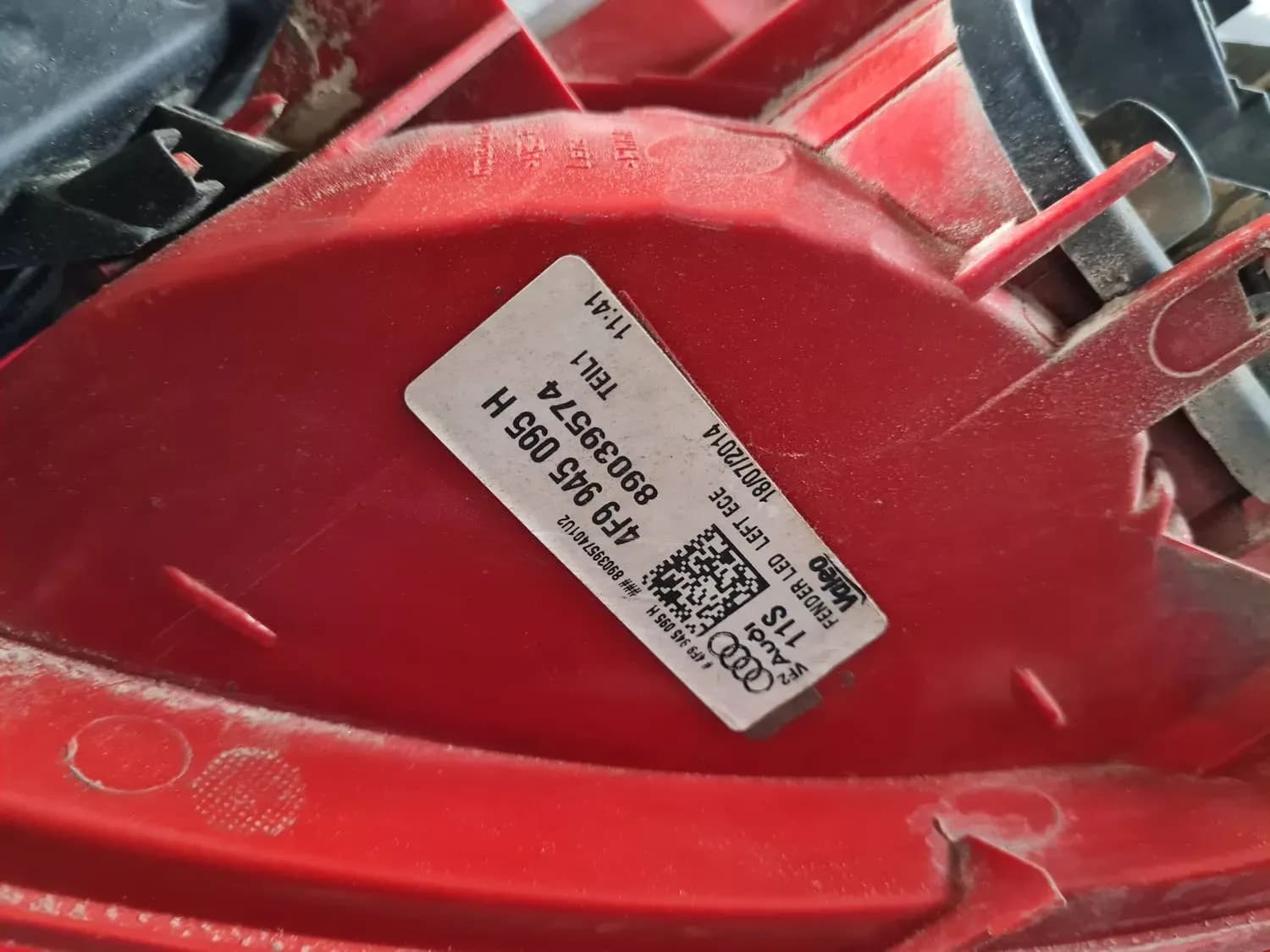 Luz trasera izquierda AUDI A6 2008 - foto 5