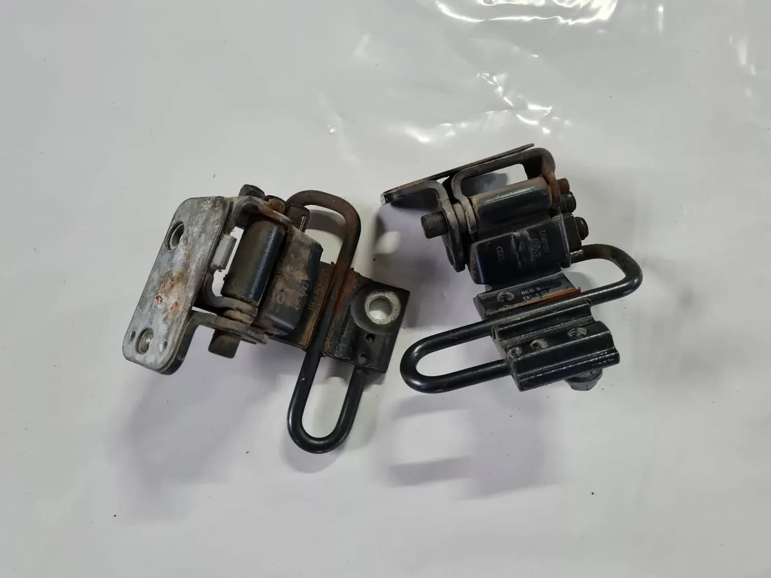 Bisagra de la puerta AUDI A6 2008 - foto 3