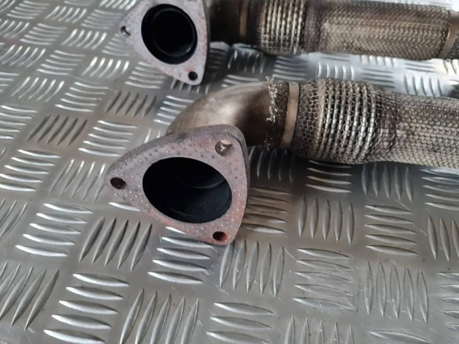 Tubo de escape del turbocompresor AUDI A6 2008 - foto 6