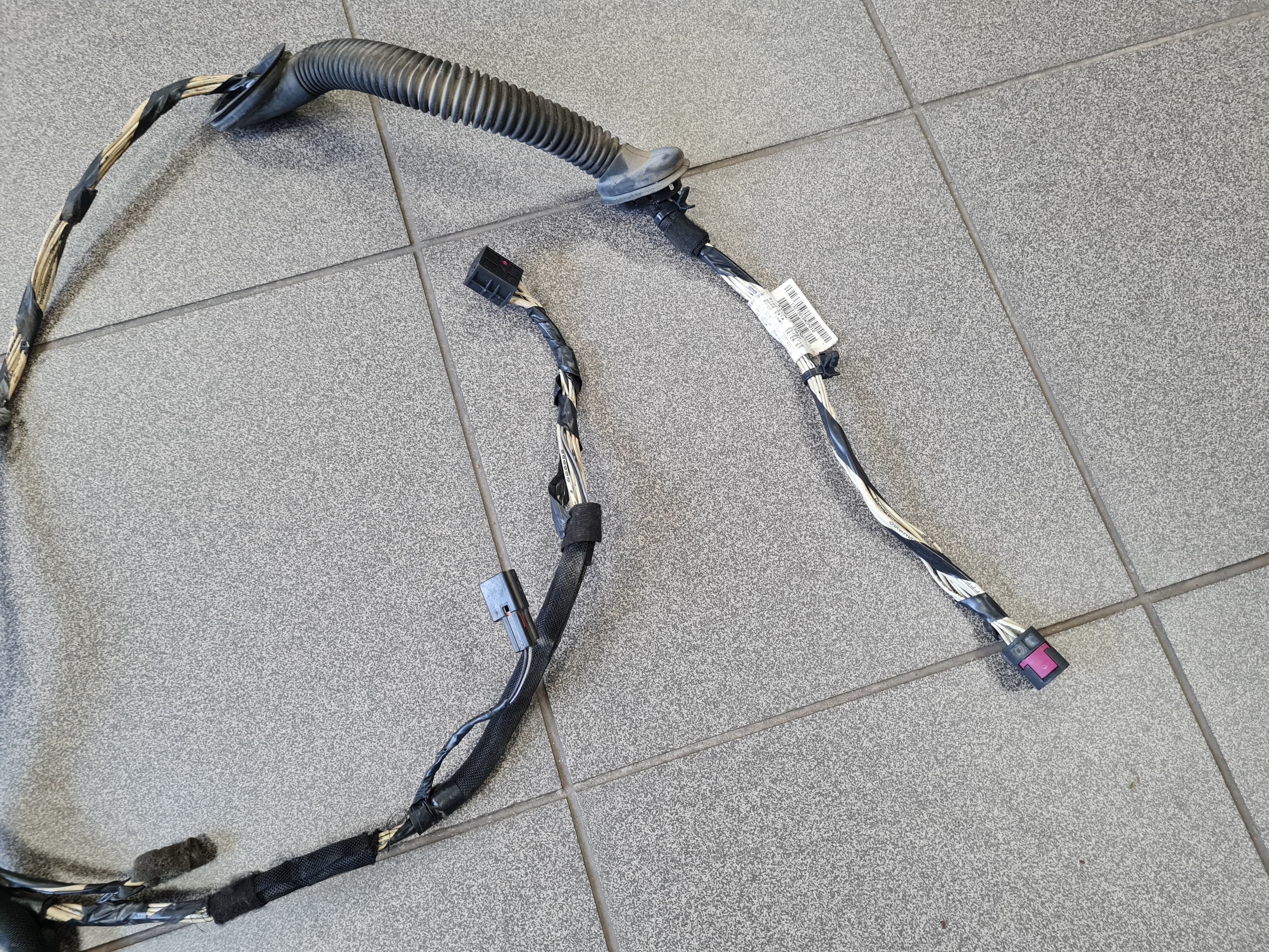 Cables de la tapa del maletero OPEL INSIGNIA SPORTS TOURER 2010 (C) - foto 2