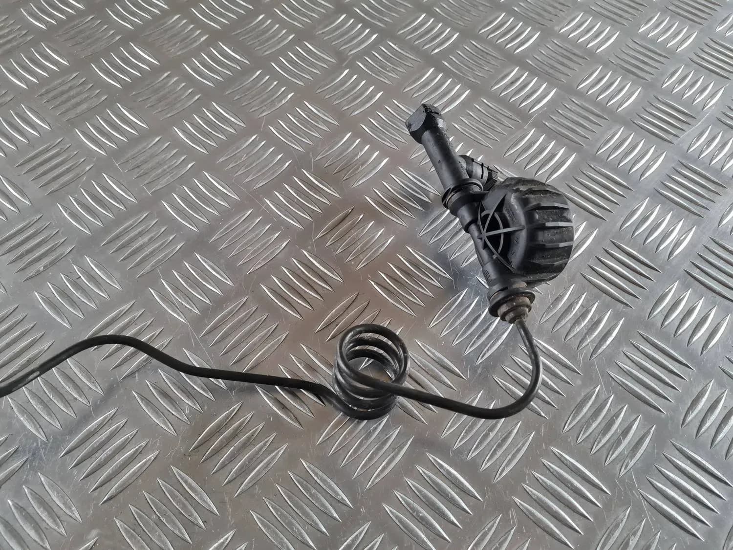 Tubo del cilindro maestro del embrague RENAULT SCENIC III 2011 - foto 3