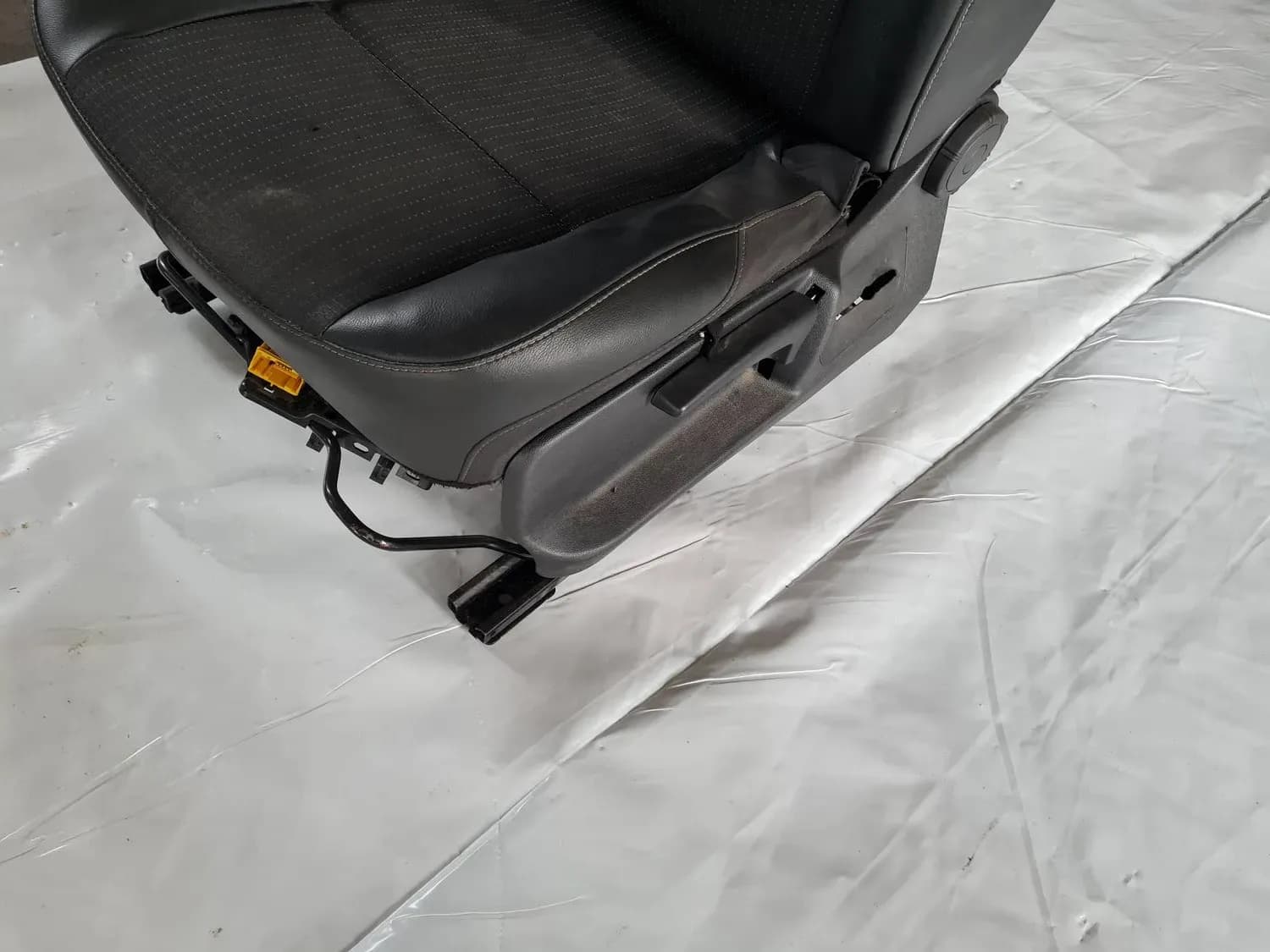 Asiento delantero izquierdo RENAULT SCENIC III 2011 - foto 2