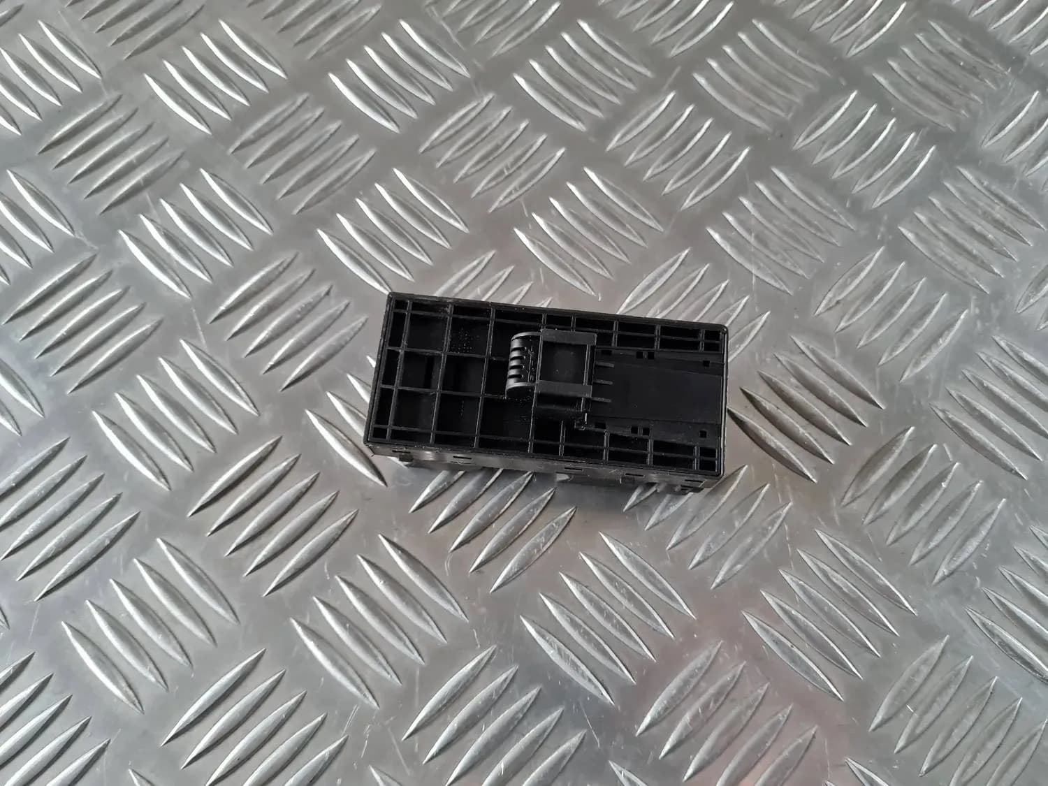 Botones del interruptor de la puerta del conductor AUDI A6 2008 - foto 3