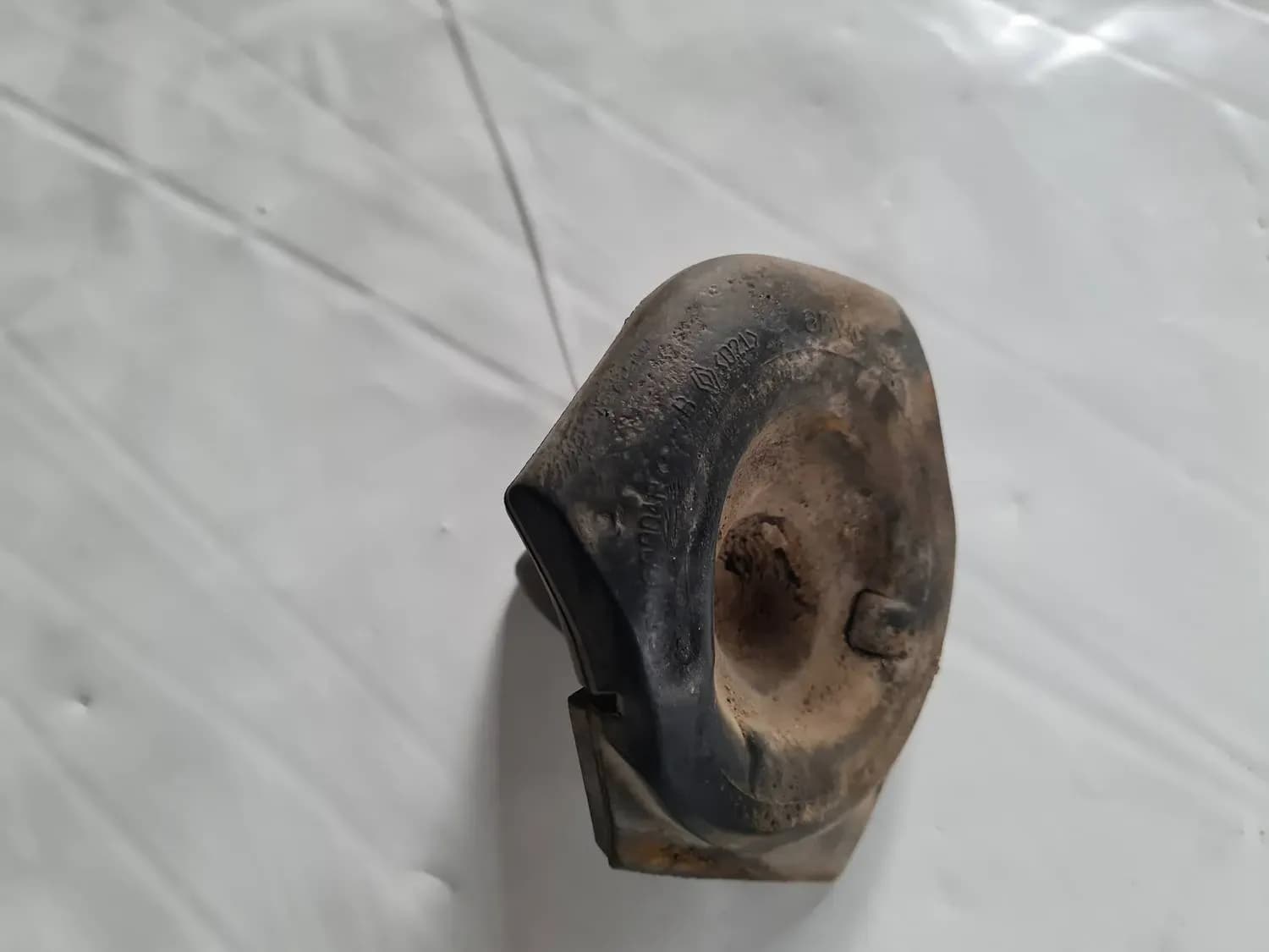 Soporte de resorte trasero RENAULT SCENIC III 2011 - foto 3