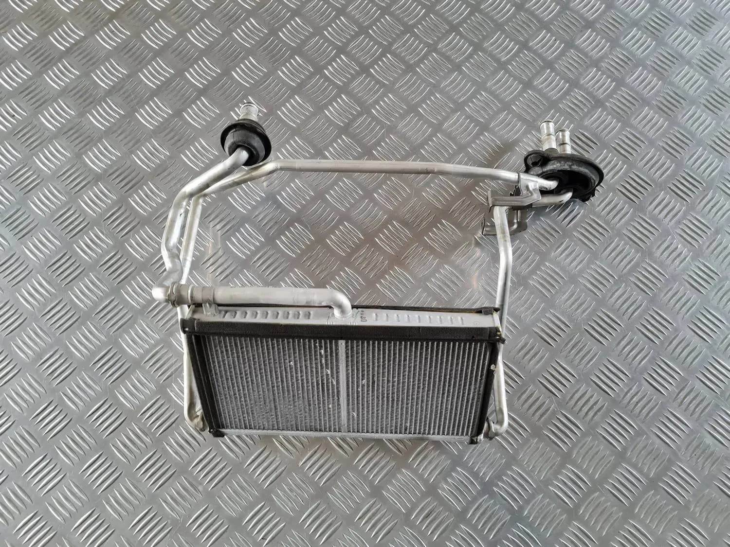 Radiador del sistema de calefacción AUDI A6 2008 - foto 1