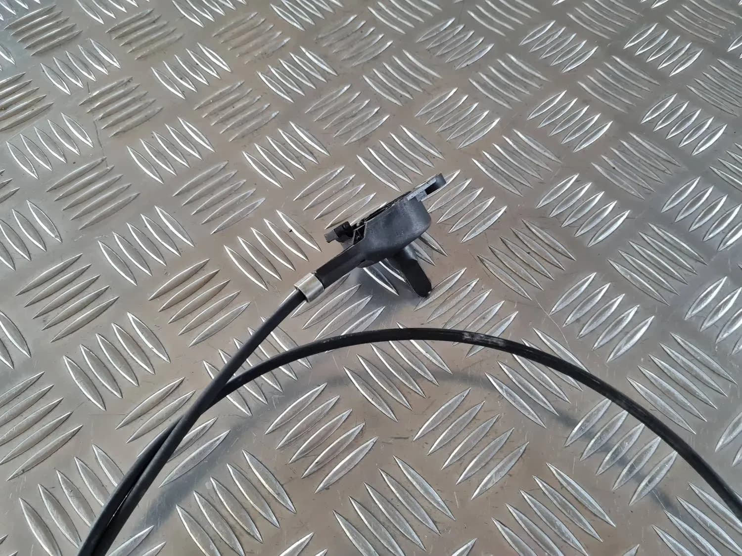 Cable del cierre del capó RENAULT SCENIC III 2011 - foto 2