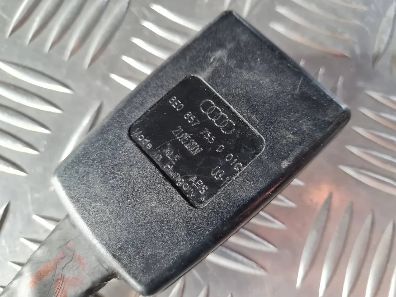 Hebilla del cinturón de seguridad delantero AUDI A6 2008 - foto 4