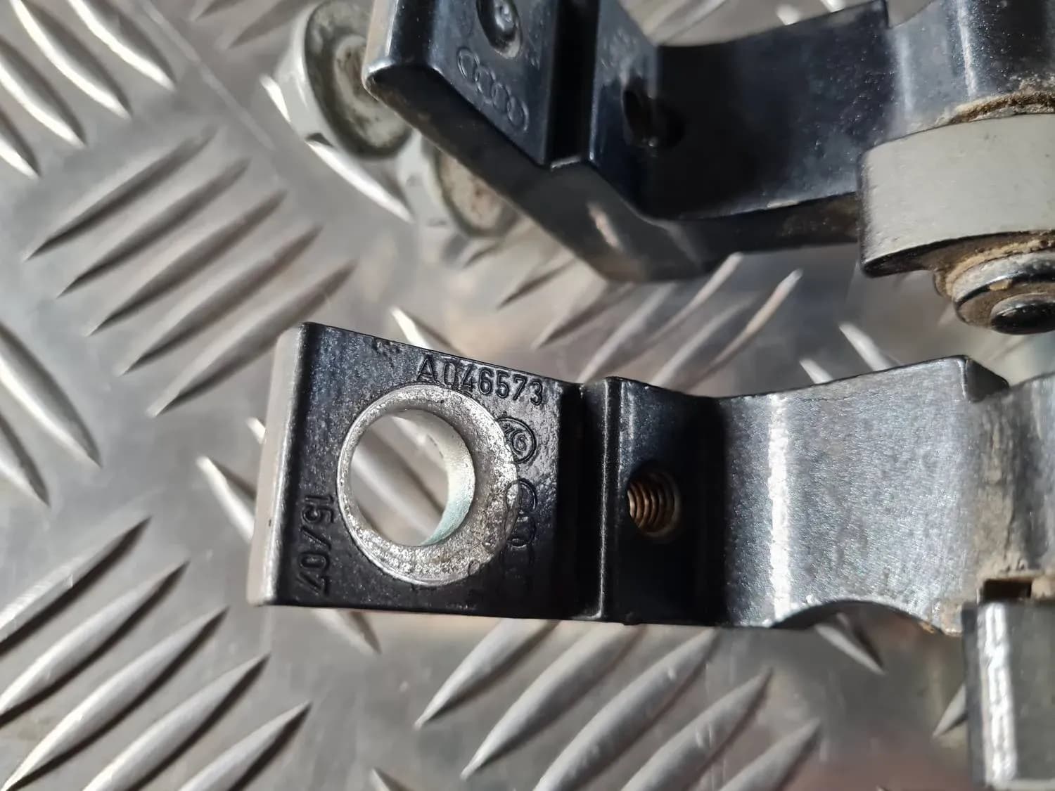Bisagra de la puerta AUDI A6 2008 - foto 4