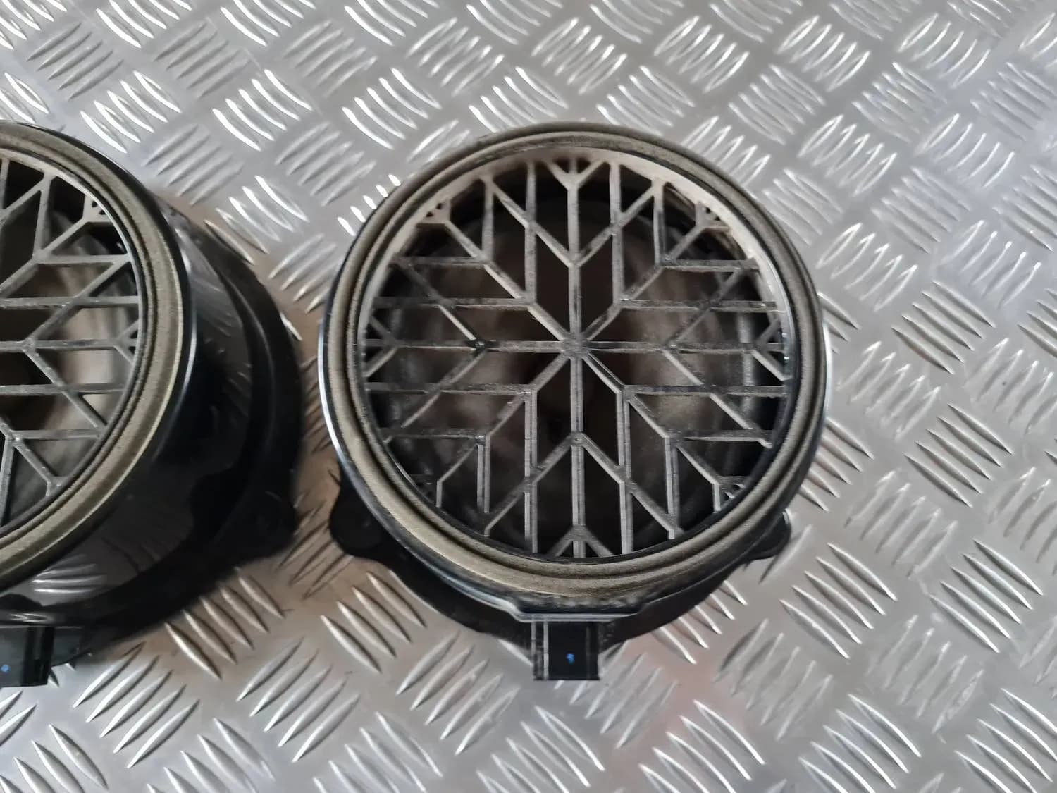 Altavoz de la puerta, inferior AUDI A6 2008 - foto 2