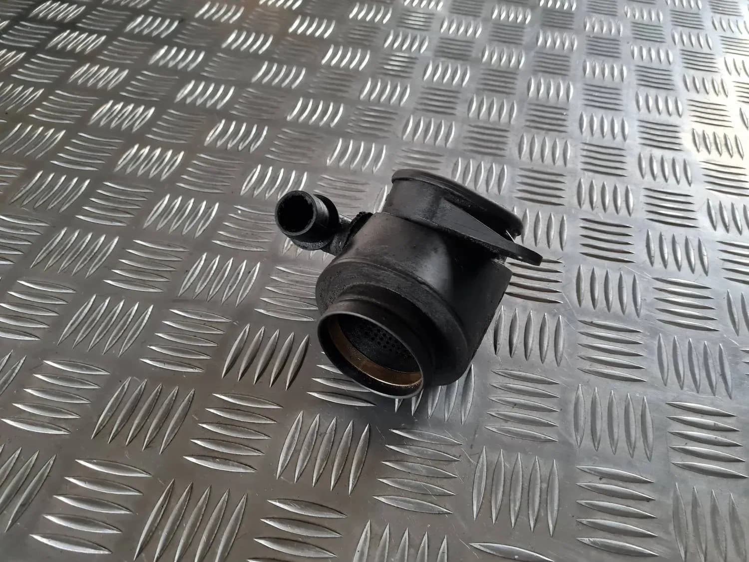 Resonador del filtro de aire AUDI A6 2008 - foto 2