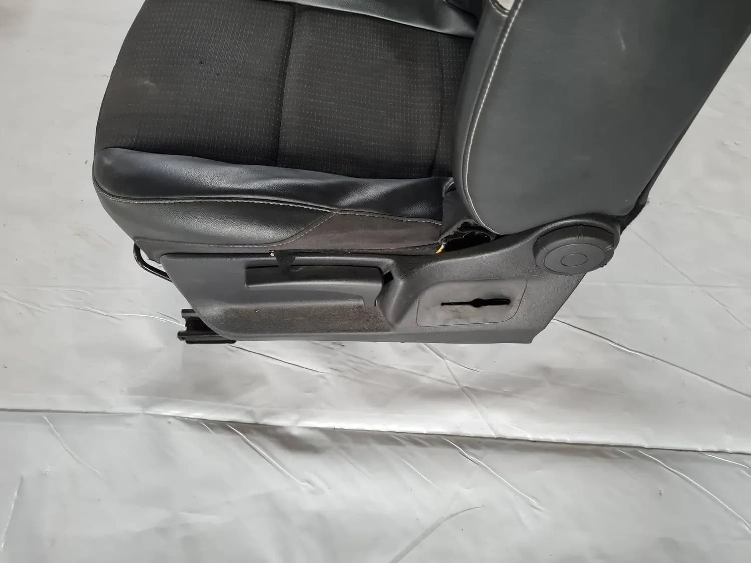 Asiento delantero izquierdo RENAULT SCENIC III 2011 - foto 8