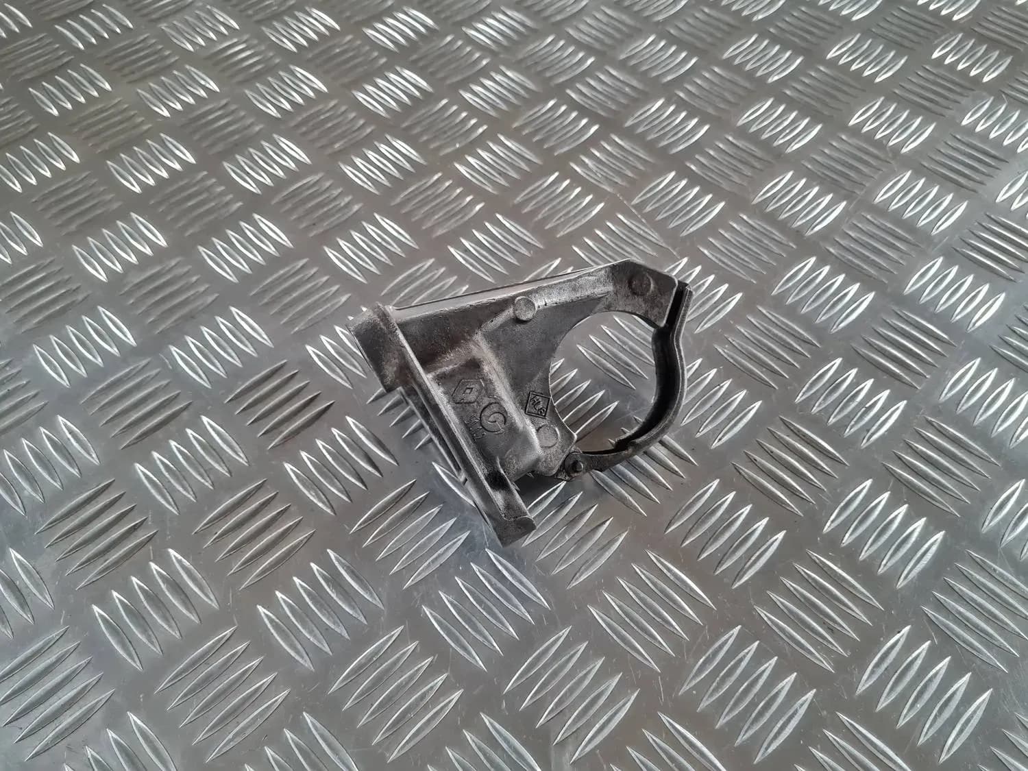 Soporte del semieje delantero RENAULT SCENIC III 2011 - foto 1