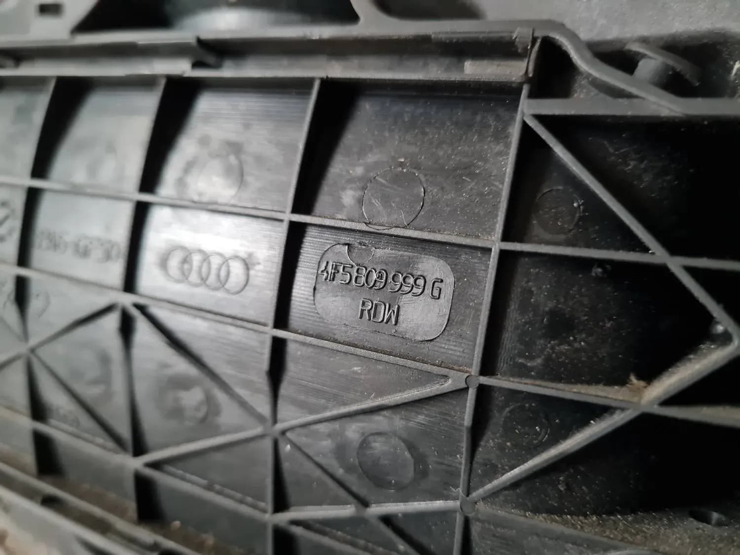 Tapón del depósito de combustible AUDI A6 2008 - foto 2