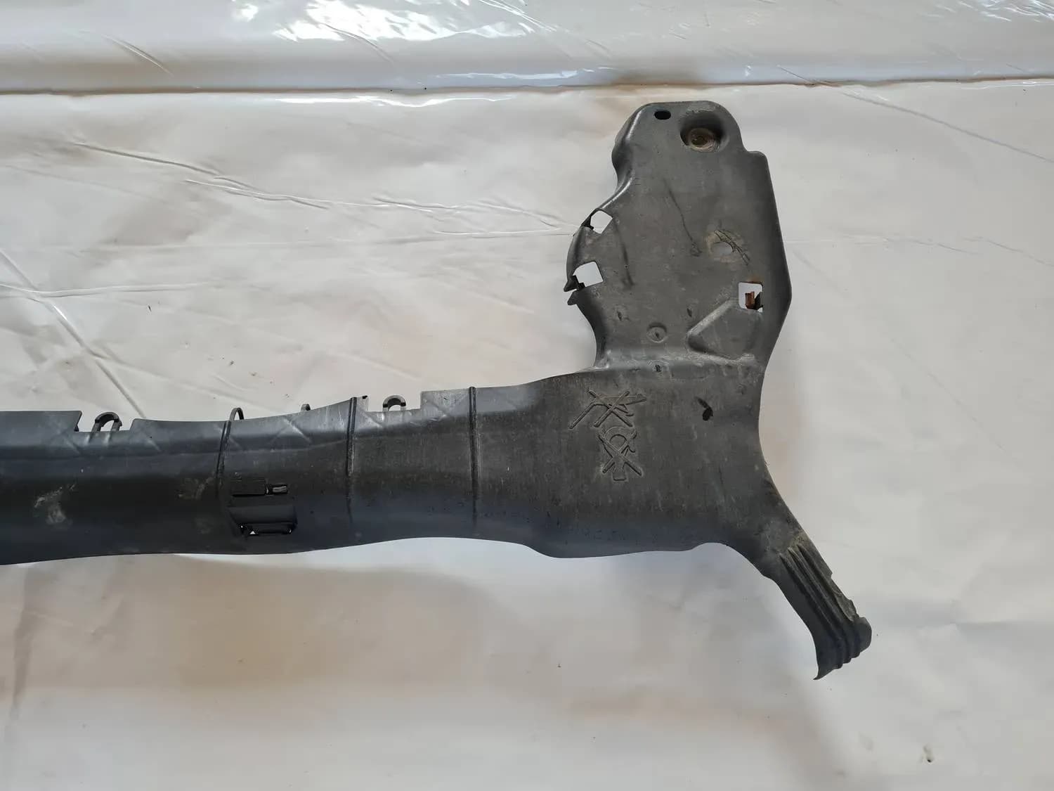 Protección del eje trasero RENAULT SCENIC III 2011 - foto 4