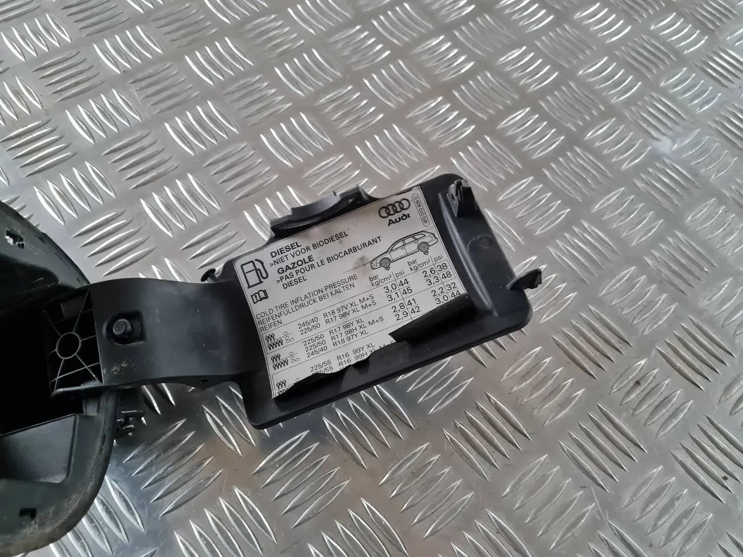 Tapón del depósito de combustible AUDI A6 2008 - foto 5