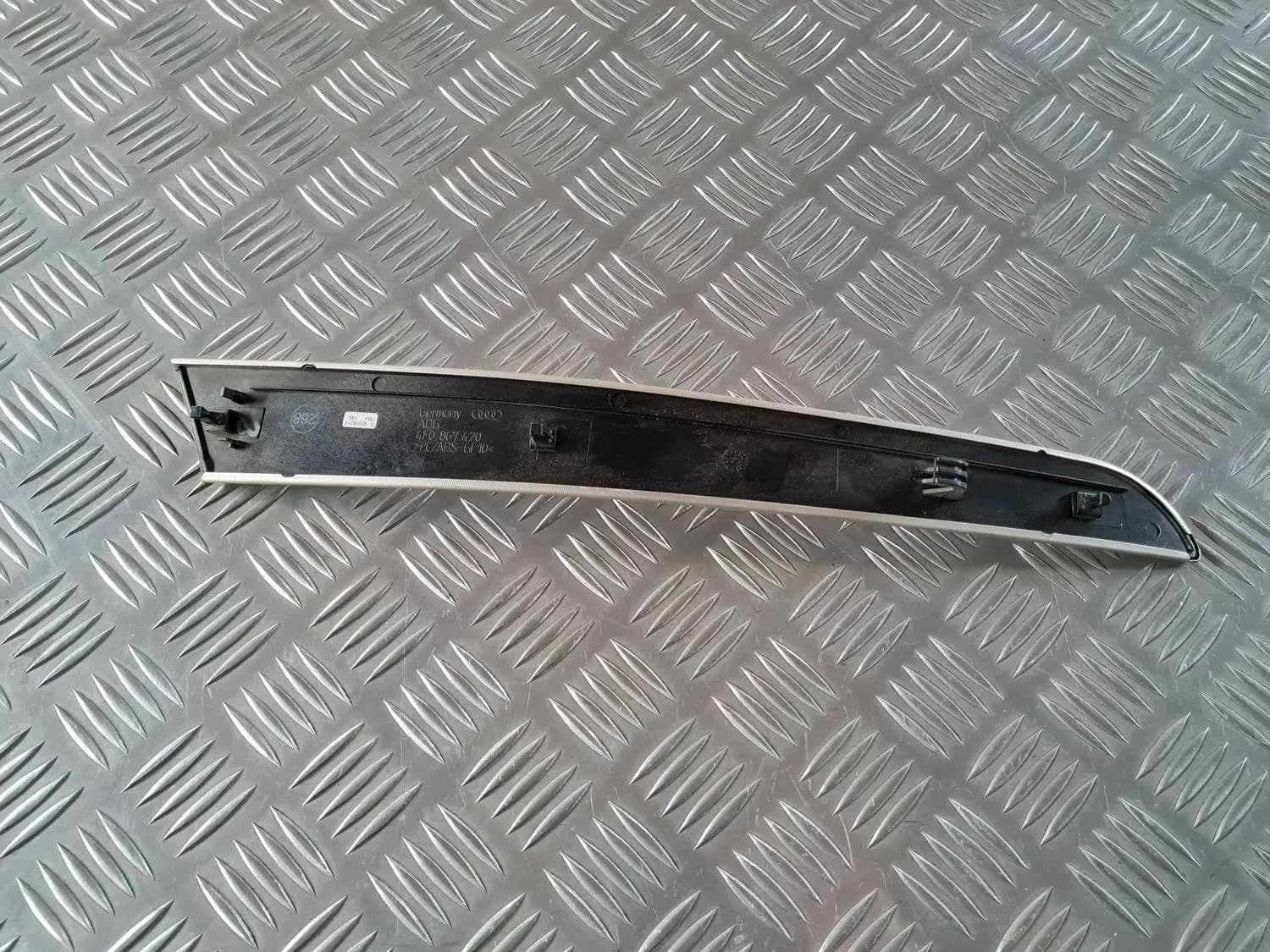 Paneles de revestimiento de las puertas AUDI A6 2008 - foto 4