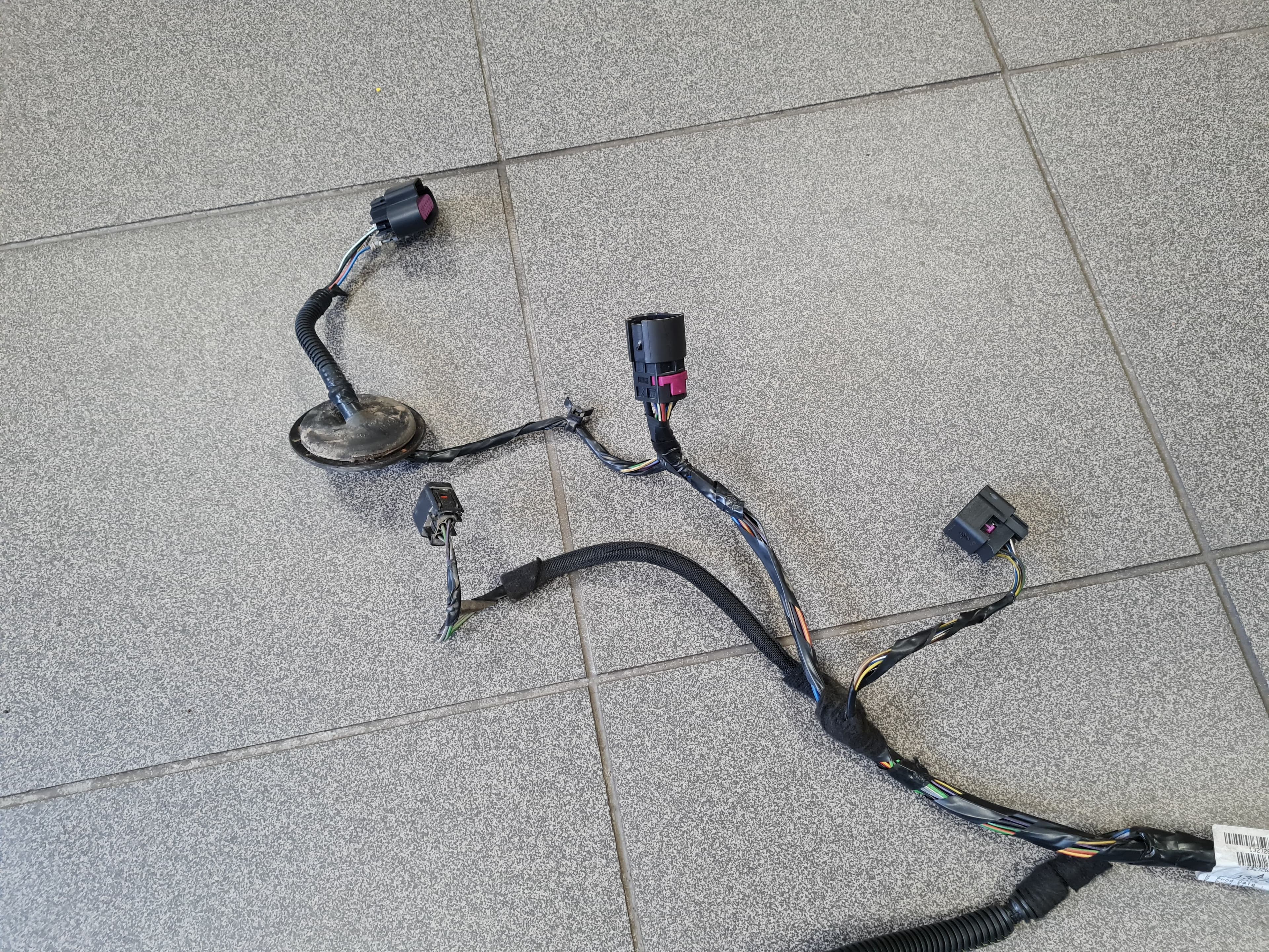 Cables de la tapa del maletero OPEL INSIGNIA SPORTS TOURER 2010 (C) - foto 1