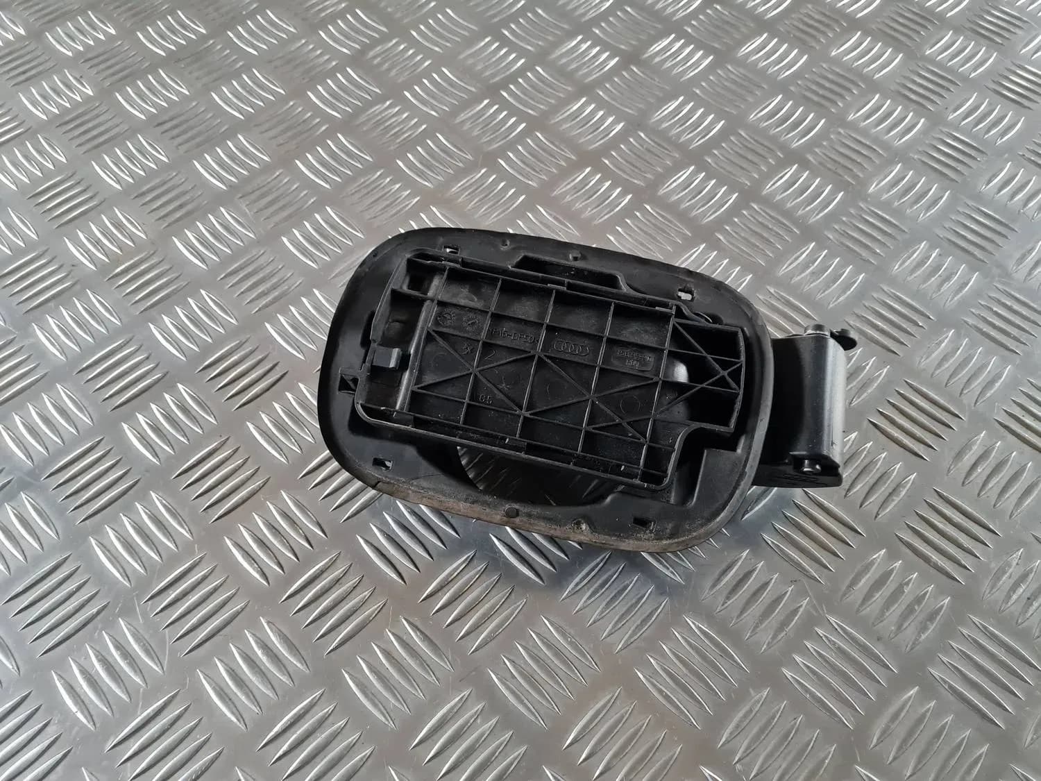 Tapón del depósito de combustible AUDI A6 2008 - foto 1