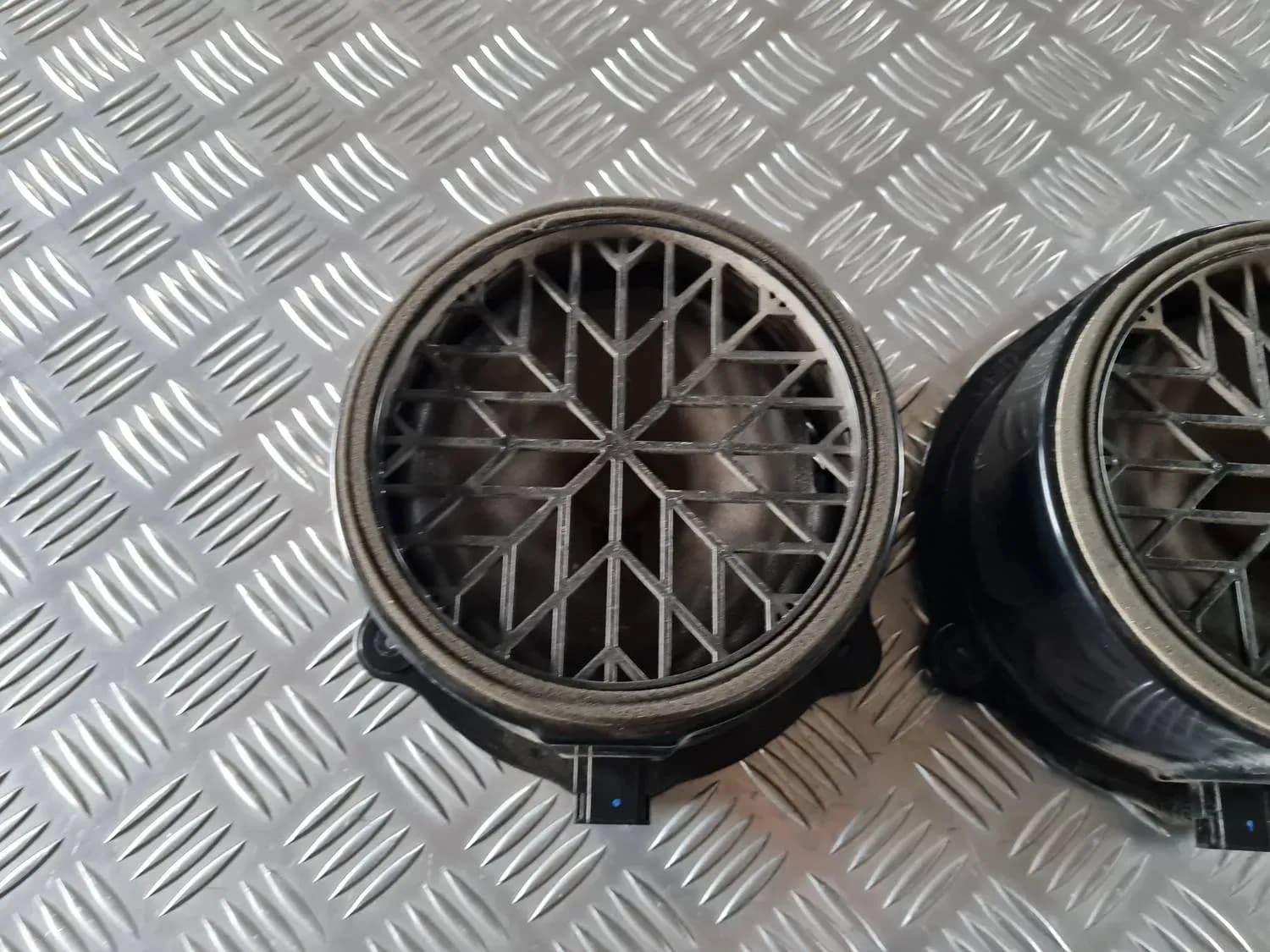 Altavoz de la puerta, inferior AUDI A6 2008 - foto 3