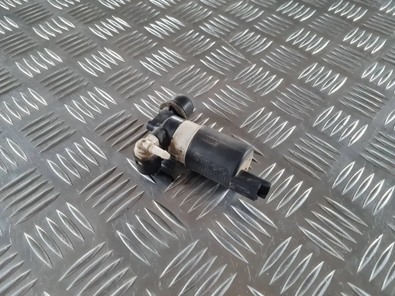 Bomba del líquido limpiaparabrisas RENAULT SCENIC III 2011 - foto 2