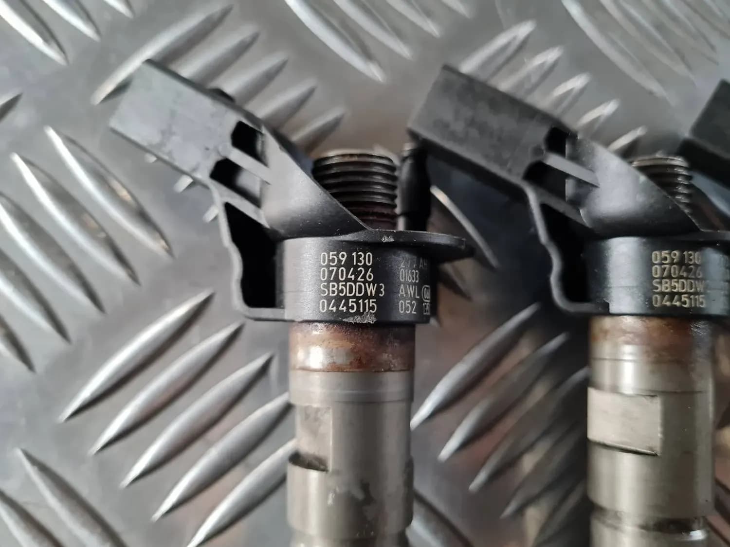 Inyector de combustible AUDI A6 2008 - foto 6