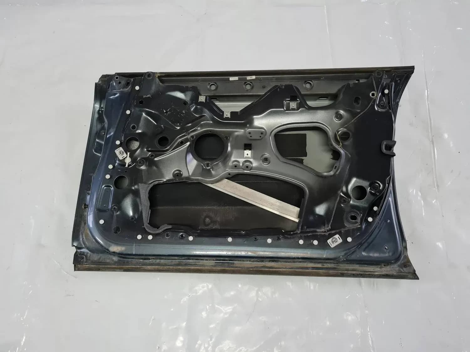Puerta delantera derecha AUDI A6 2008 - foto 7