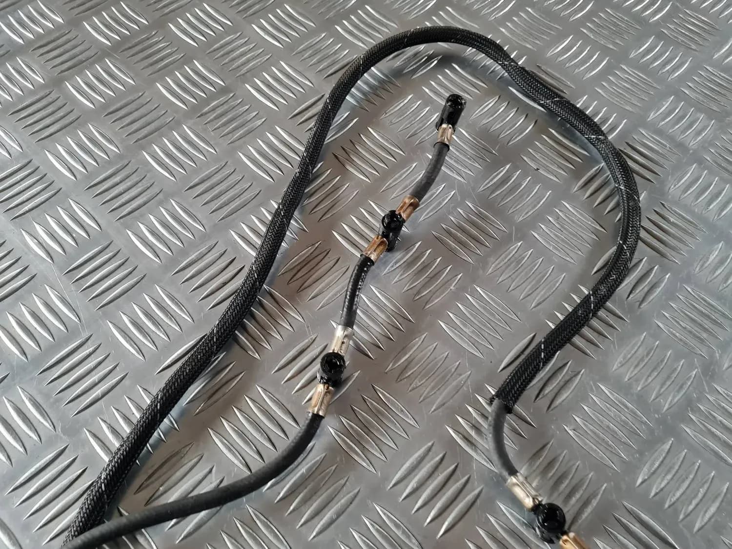 Tubo de retorno de combustible AUDI A6 2008 - foto 4