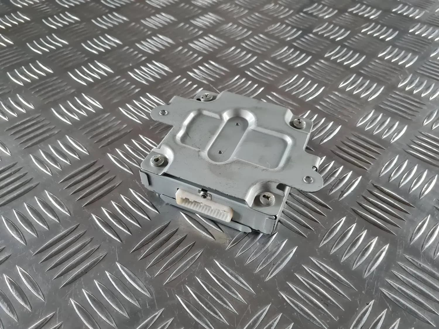 Unidad de control de la cámara de visión trasera RENAULT SCENIC III 2011 - foto 3