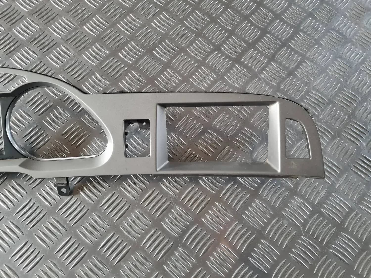 Moldura del velocímetro AUDI A6 2008 - foto 4