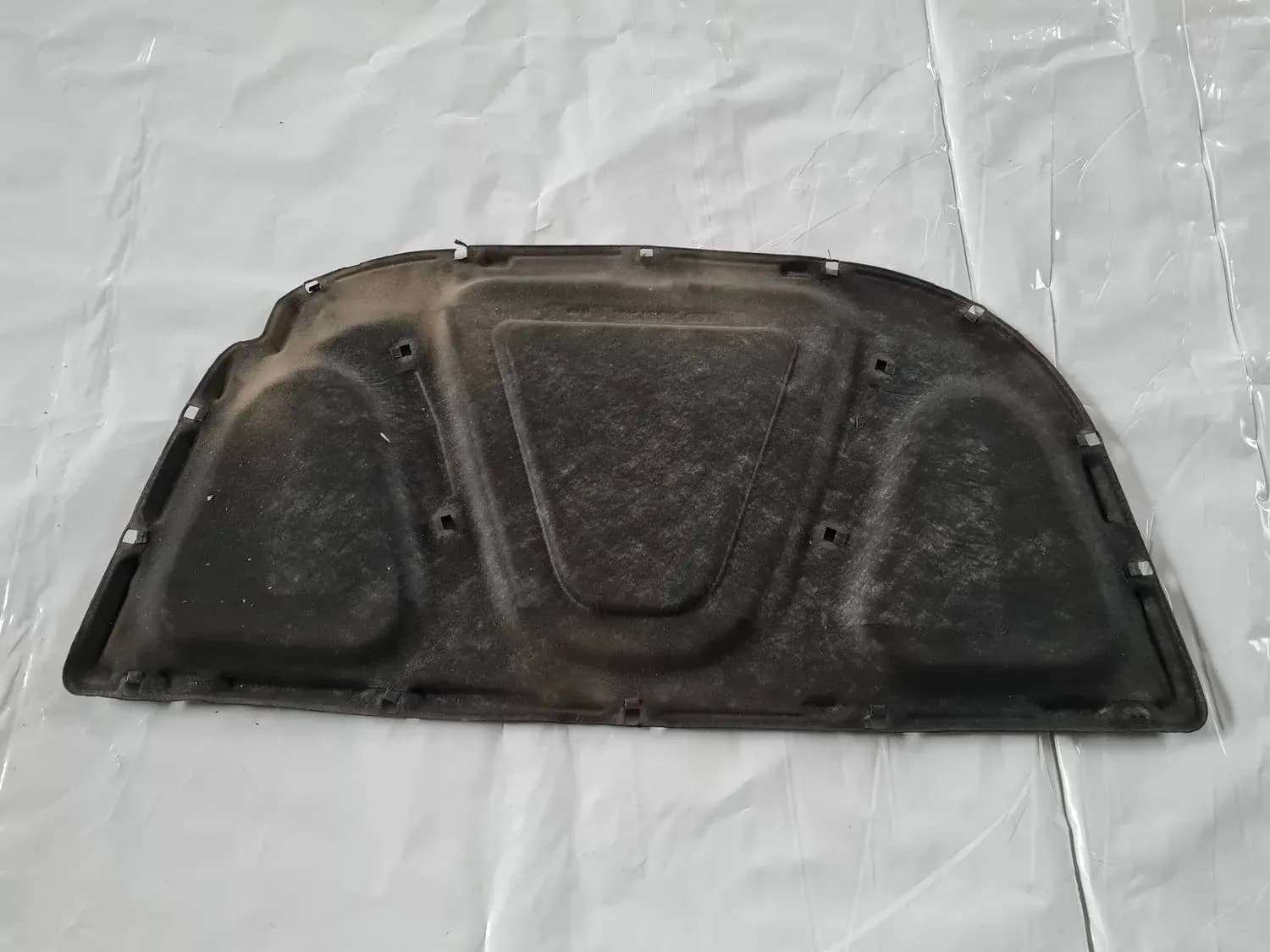 Insonorización del capó AUDI A6 2008