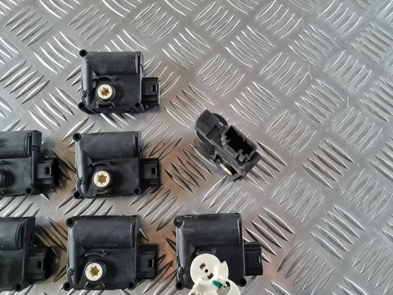 Actuador del sistema de calefacción AUDI A6 2008 - foto 2
