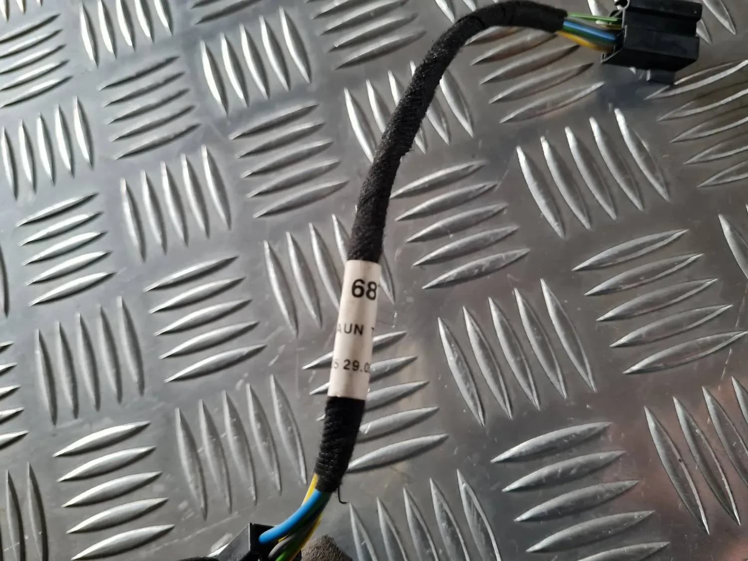 Cable del motor de la ventanilla eléctrica AUDI A6 2008 - foto 4