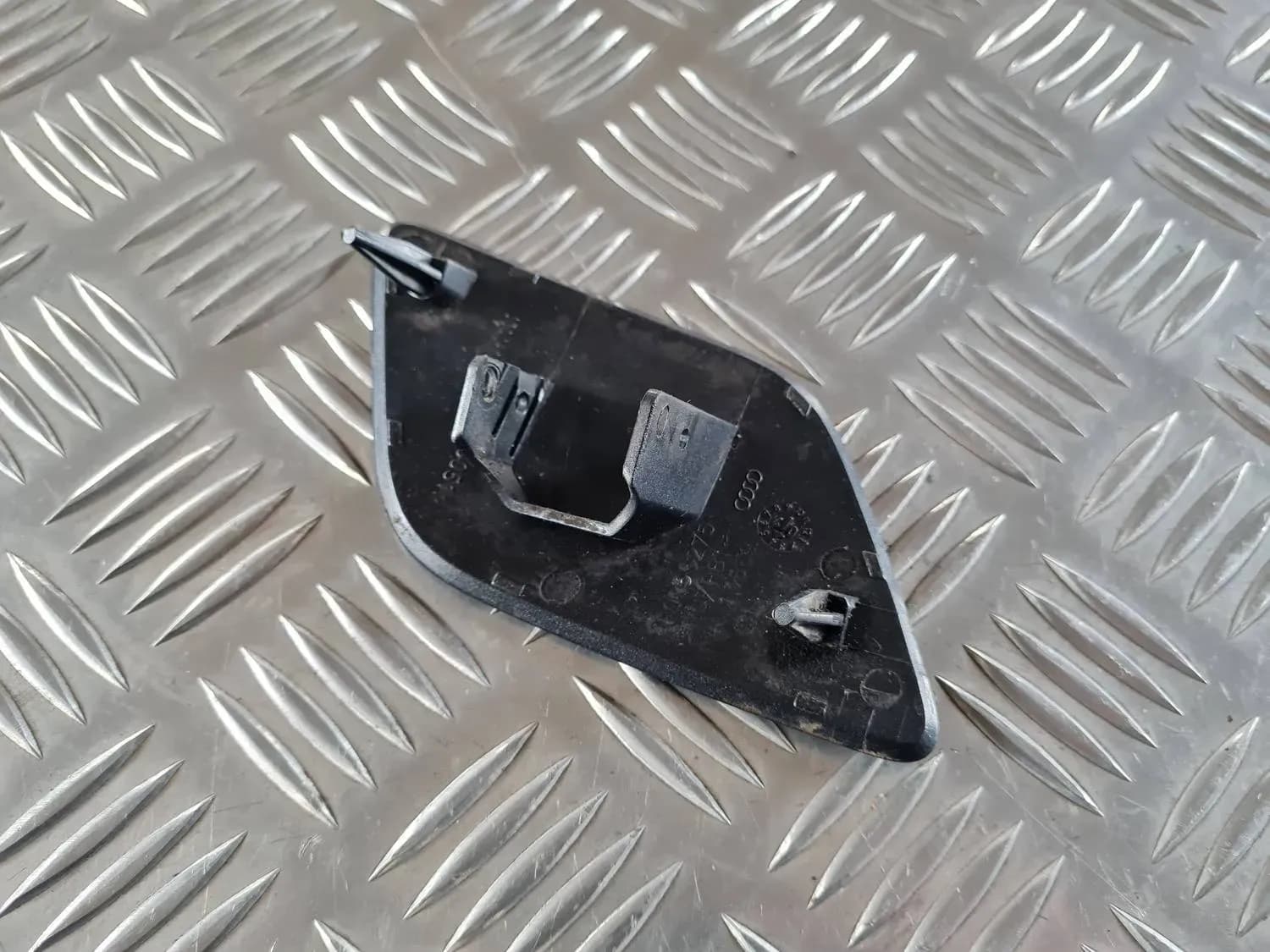 Cubierta de la boquilla del lavaparabrisas AUDI A6 2008 - foto 5