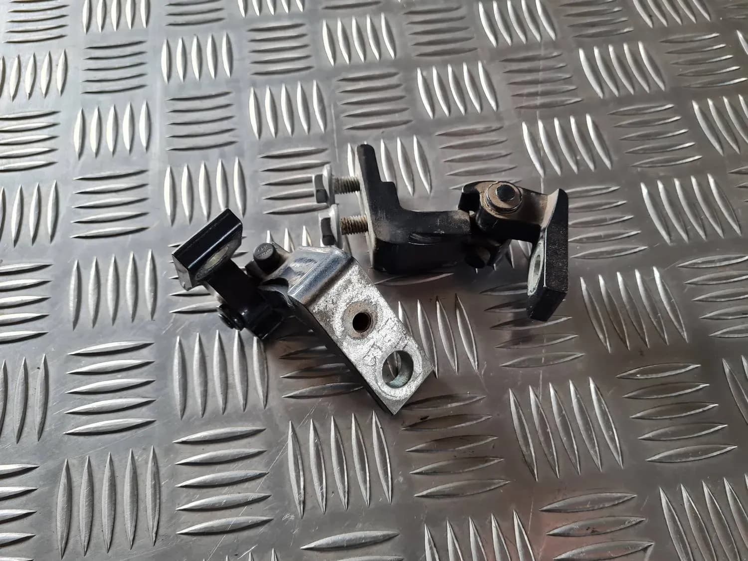 Bisagra de la puerta AUDI A6 2008 - foto 5
