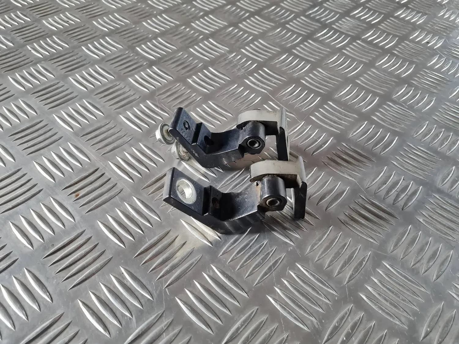 Bisagra de la puerta AUDI A6 2008 - foto 3