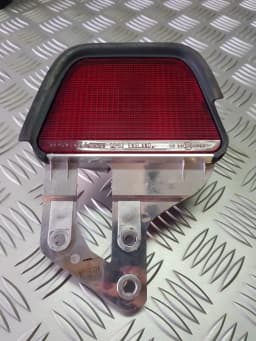 Señal de stop TOYOTA AVENSIS 2004