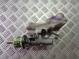 Cilindro maestro del servofreno TOYOTA AVENSIS 2004