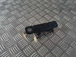 Manilla de la puerta delantera izquierda AUDI 80 1991
