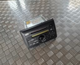 CD/DVD/Unidad de navegación FIAT STILO 2003