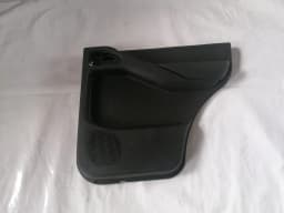 Revestimiento de la puerta trasera derecha NISSAN PATHFINDER 2006