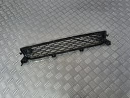 Gran rejilla inferior del parachoques VOLVO XC 60 2009