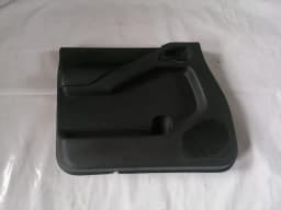 Revestimiento de la puerta delantera izquierda NISSAN PATHFINDER 2006