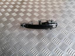 Manilla de la puerta delantera izquierda SKODA OCTAVIA 2012