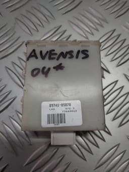 Unidad de control central con llave TOYOTA AVENSIS 2004